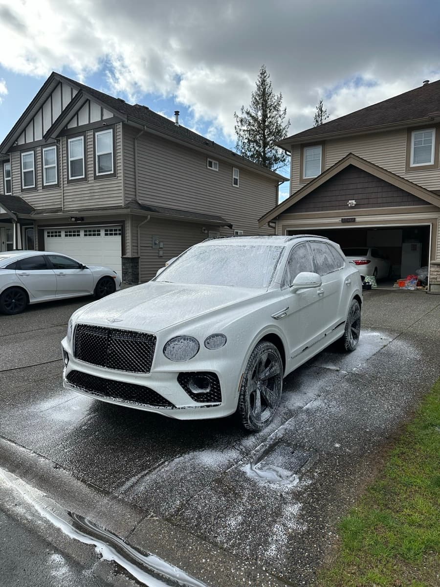 Bentley Bentayga detailed by Gunn Cleaning Service