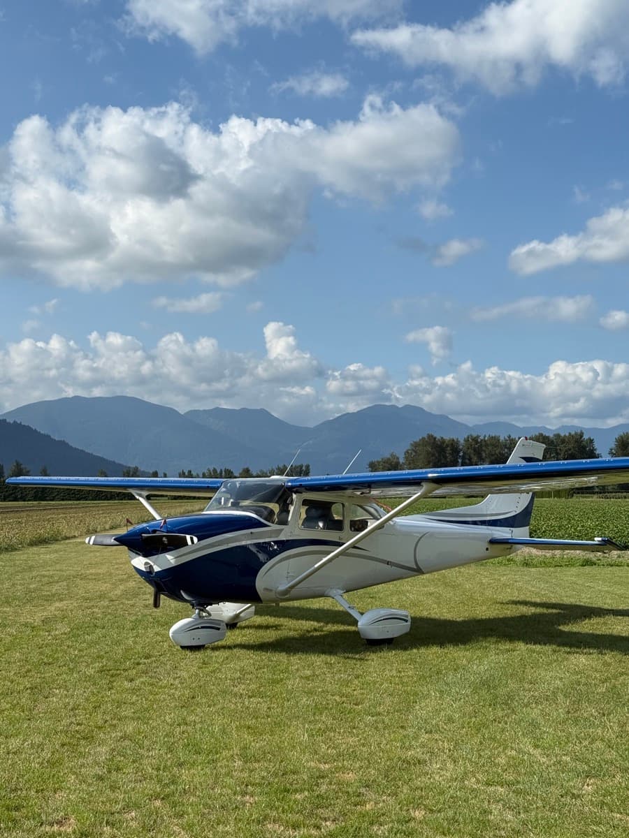 Cessna 182 detailed by Gunn Cleaning Service